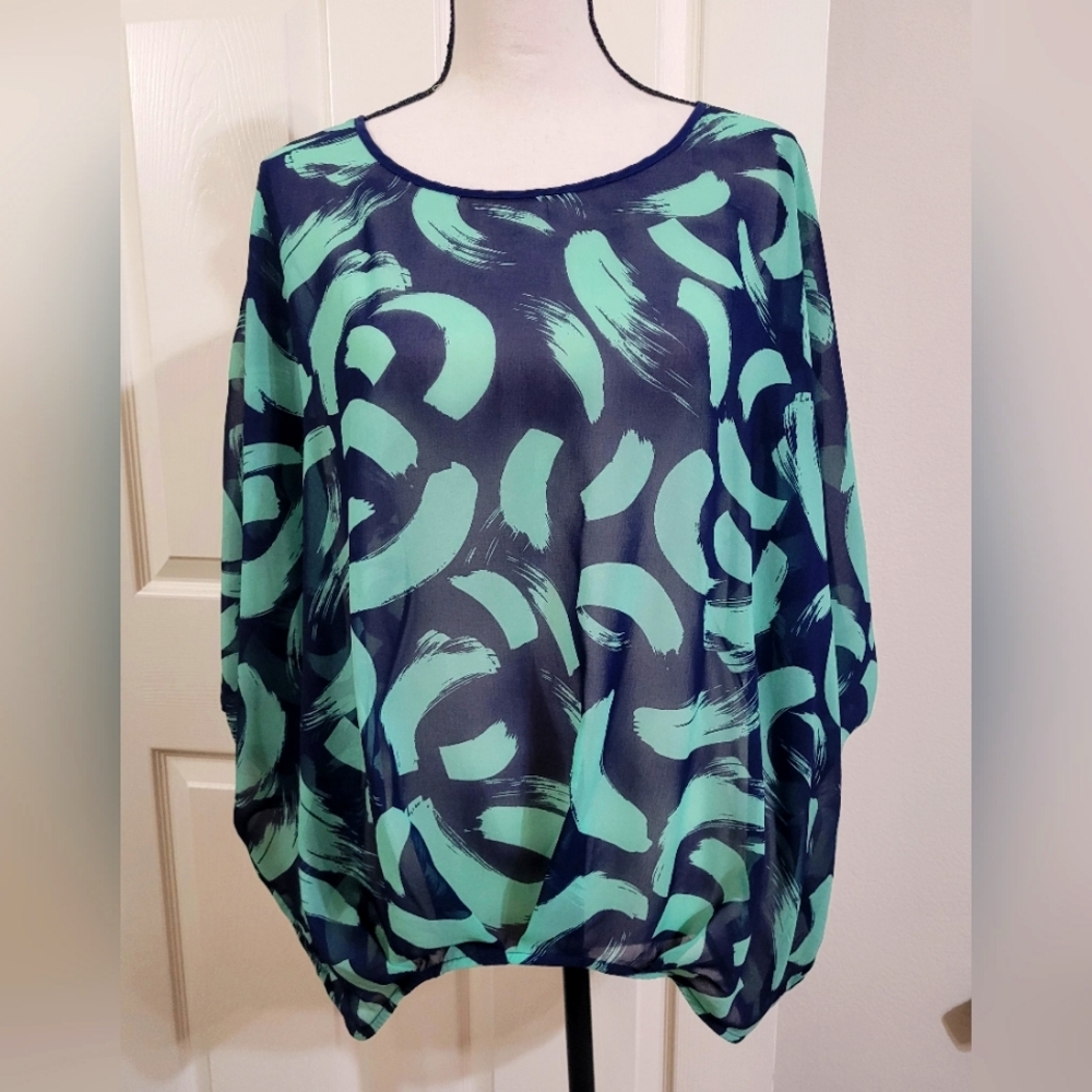 4/$25New York Company size Medium blouse never worn wil fit large baggy